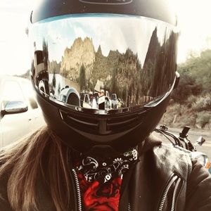 Meet your Posher, Olivia